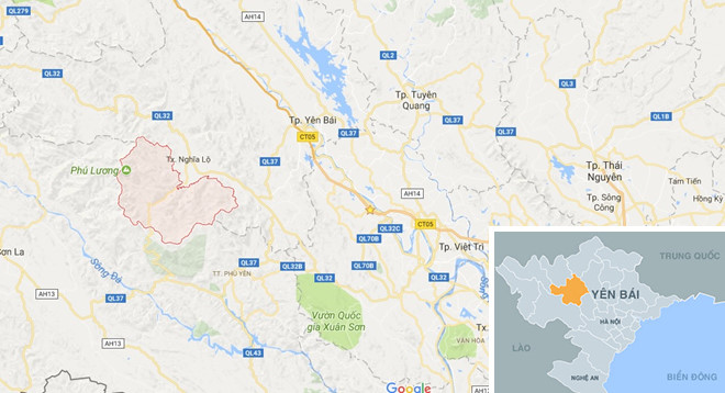 [-]Tỉnh[-]lộ[-]sạt[-]lở,[-]sụt[-]sâu[-]7[-]m,[-]một[-]huyện[-]ở[-]Yên[-]Bái[-]bị[-]cô[-]lập